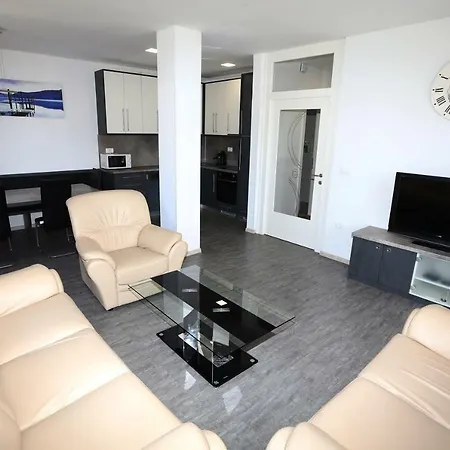 Apartment Roma *